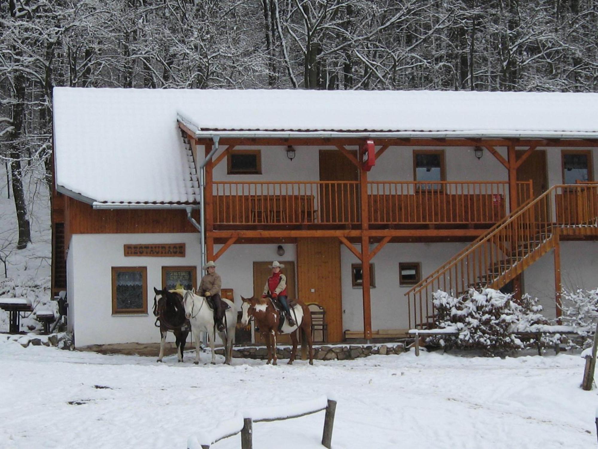 Penzion U Strakateho Kone Hotel Blansko Exterior photo